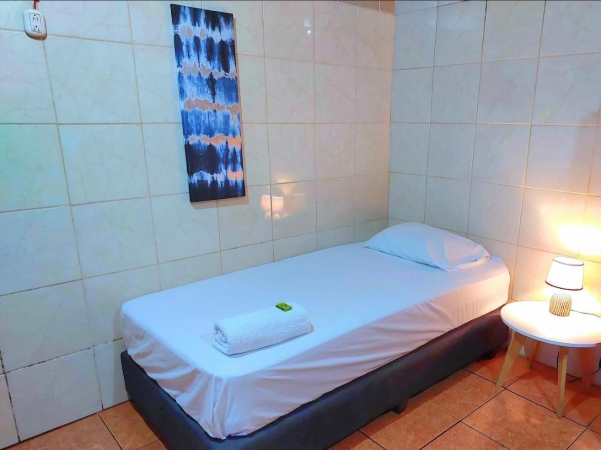 Hostel Del Pacifico Puntarenas Buitenkant foto